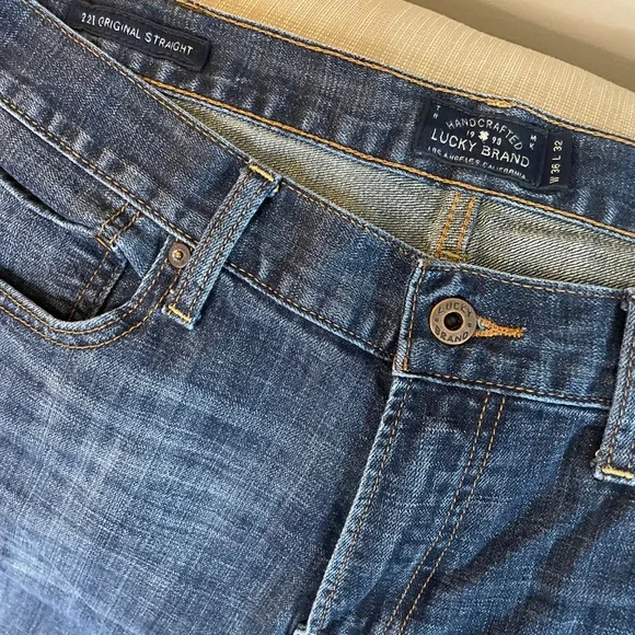 Lucky Brand Men's 221 Original Straight-Leg Jean W-36 L-32 - Picture 3 of 9
